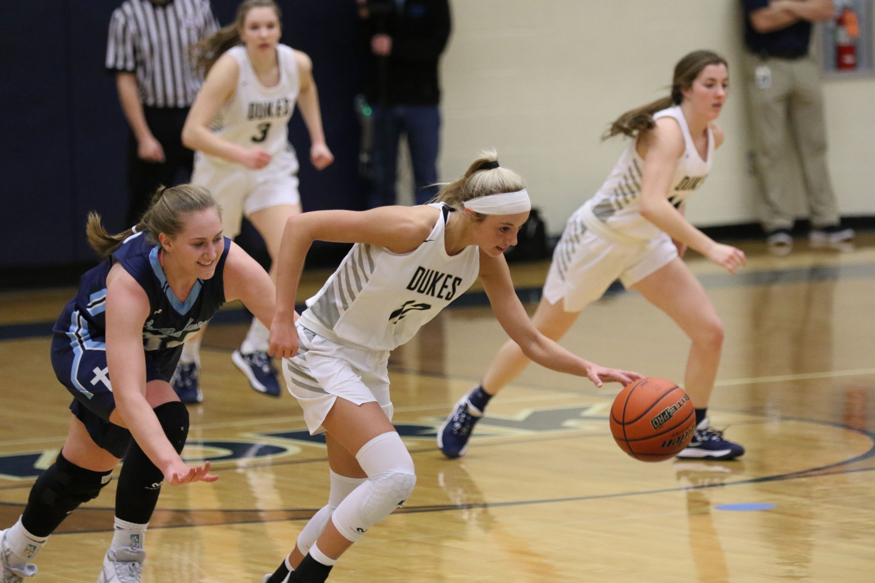 GICC at York girls basketball 30.JPG